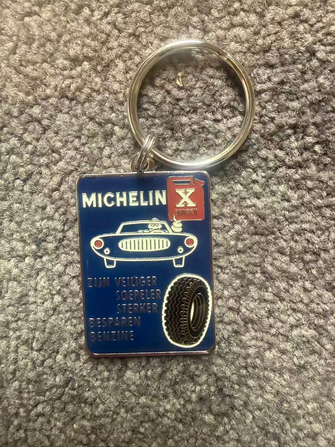 MICHELIN Metal key ring