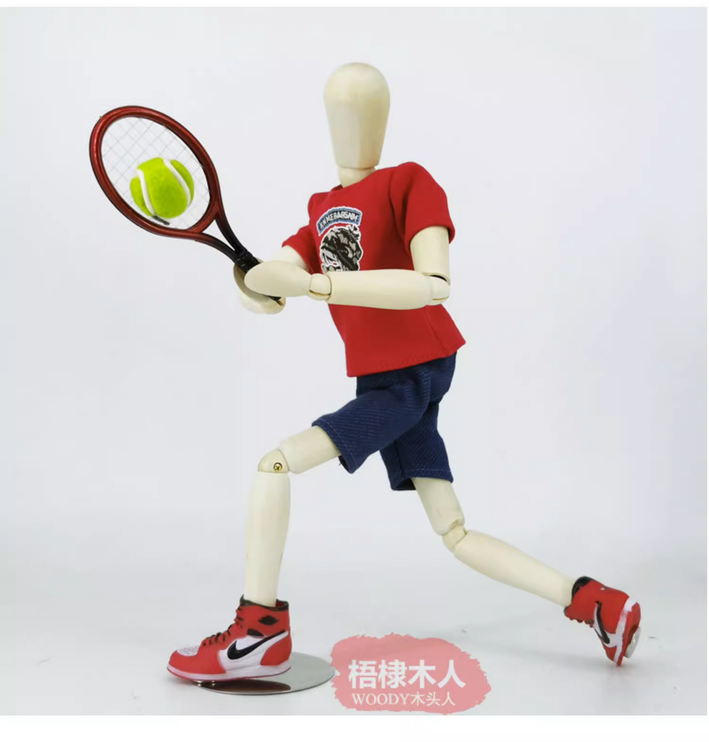 Wooden figure playing tennis (Height 30 CM)RED Clothing