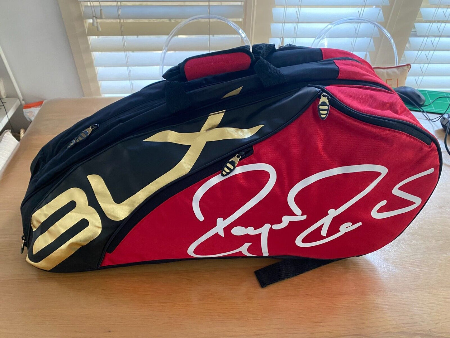 Wilson Blx Tour RF S6 Tennis Racquet Federer 9 Bag Red WRZ822900