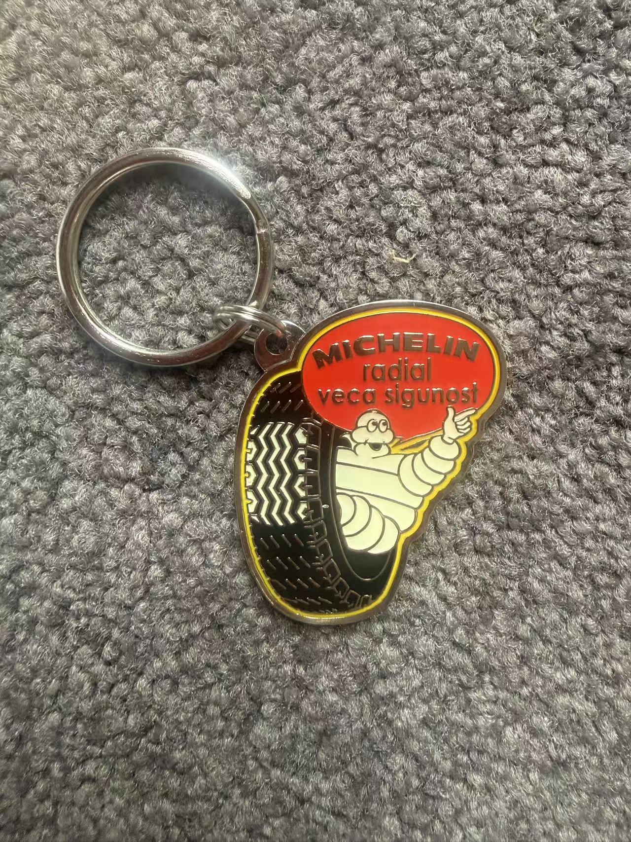 MICHELIN Metal key ring