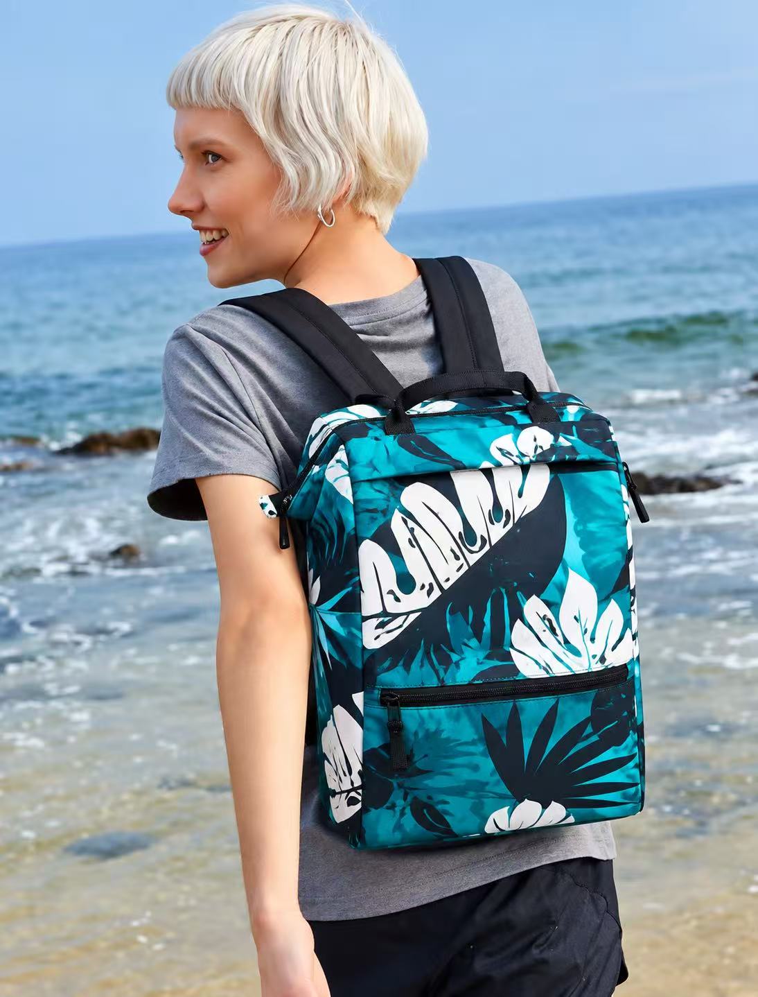 Discovery Expedition Outdoor Spring/Summer 12L Backpack